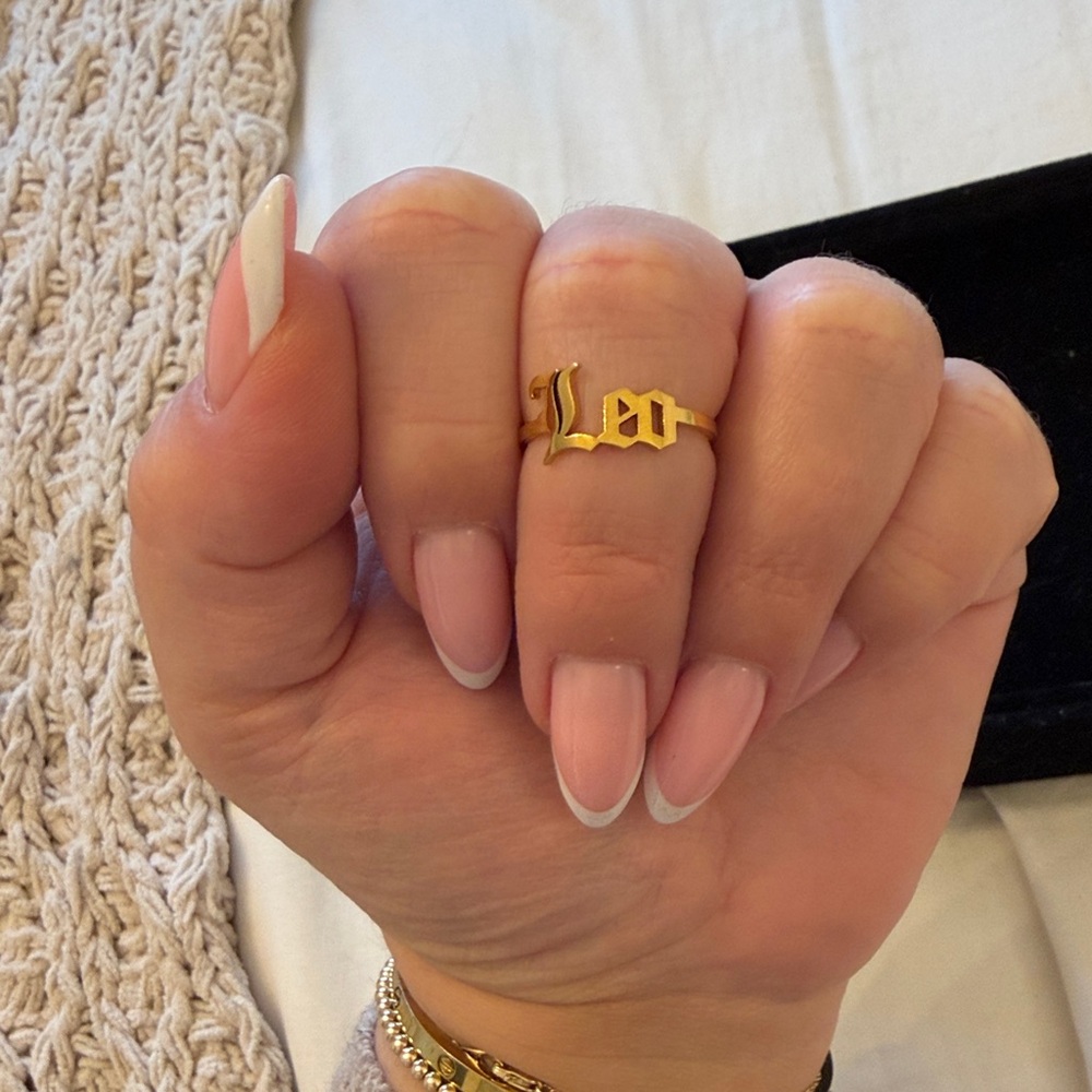 Gold Script Leo Ring